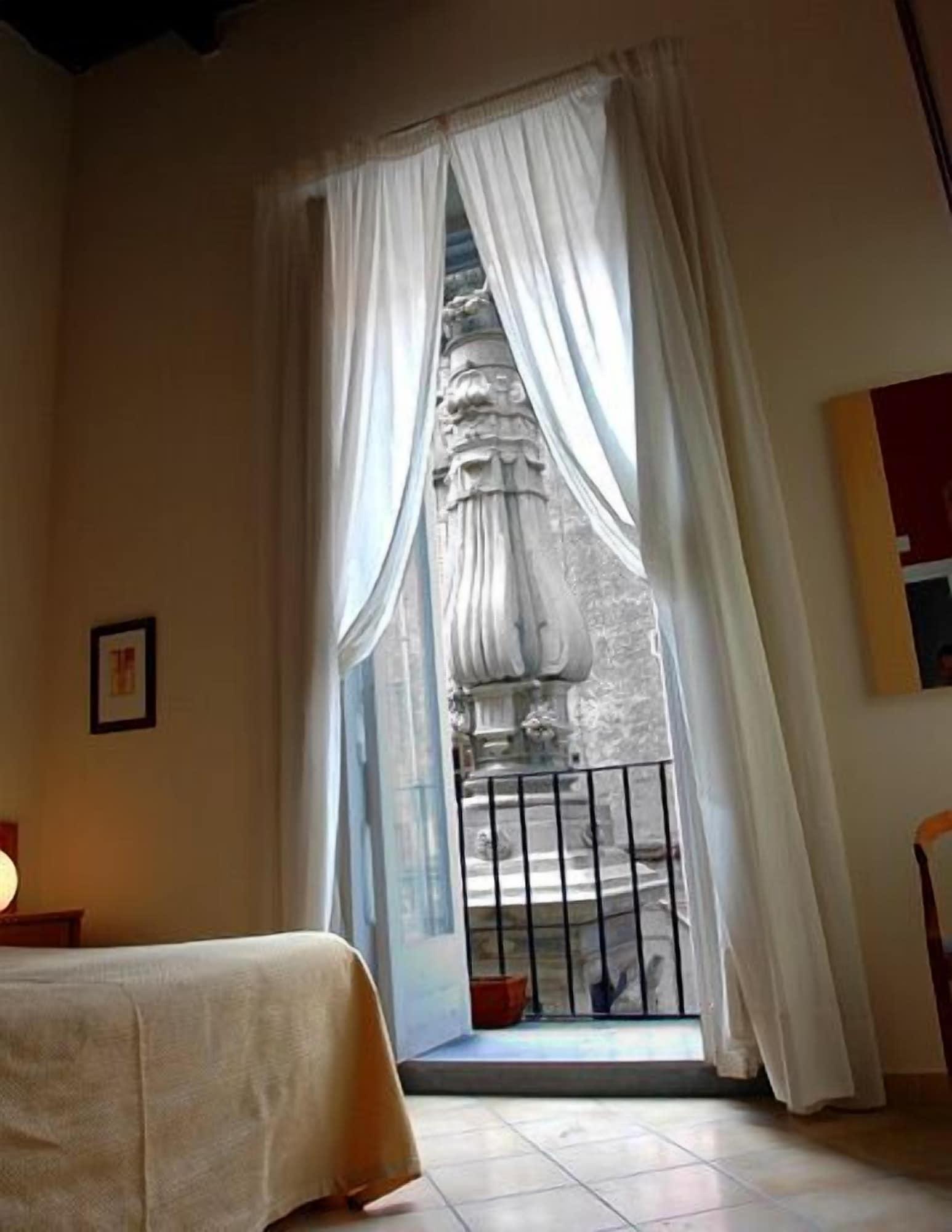 Caravaggio Hotel Naples Exterior photo