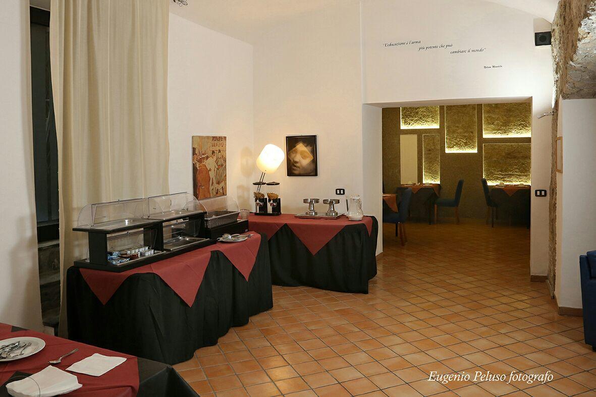 Caravaggio Hotel Naples Exterior photo