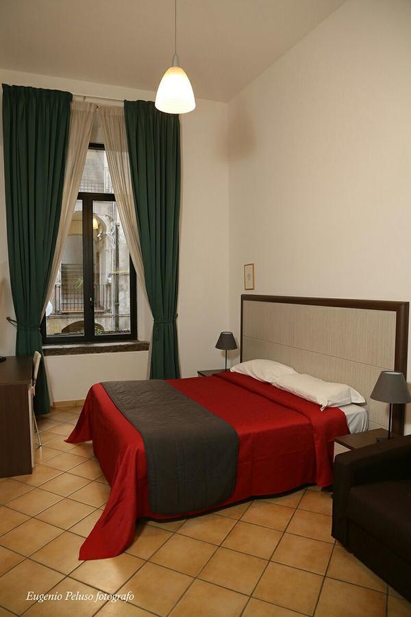 Caravaggio Hotel Naples Exterior photo